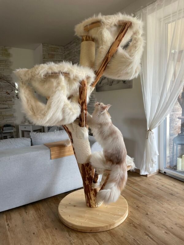 berge-kratzbaum-beiger-fellbezug