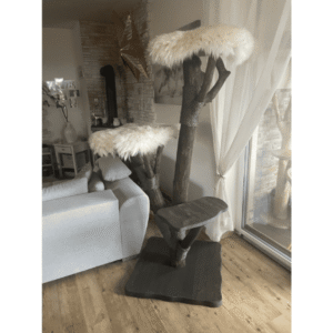 ARCHI Kratzbaum mit Schaffellbezug