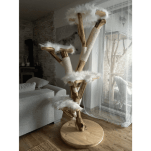 SCRATCHY Kratzbaum weißer Fellbezug