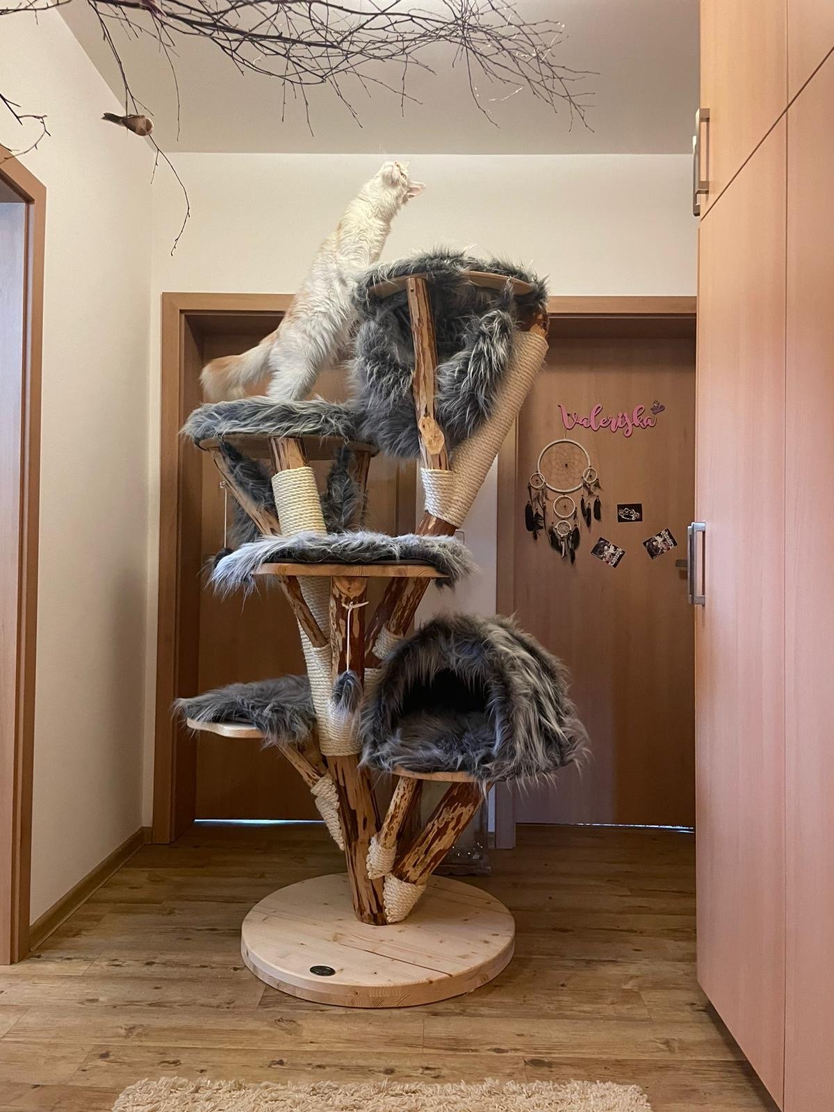 grauer Fellbezug Katzenbaum