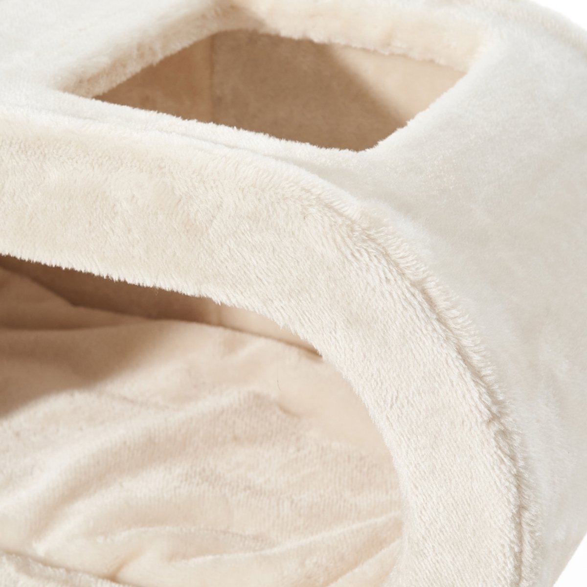 Katzenbaum TOVE cream 128 cm mit mehreren Ebenen