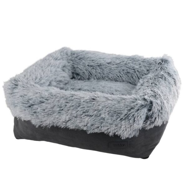 graues eckiges Katzenbett
