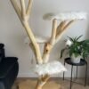 Katzenkratzbaum aus Holz